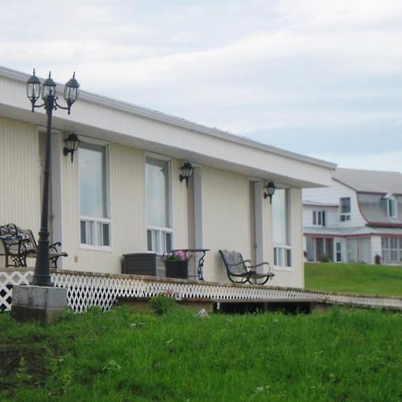 ביי - סאינטה - קתרין Motel De La Pointe Aux Bouleaux מראה חיצוני תמונה